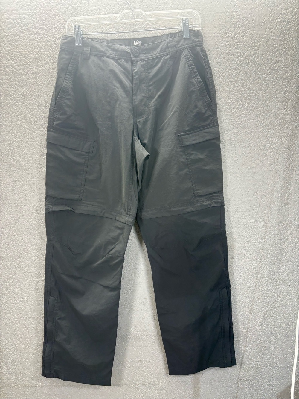 REI Women's Two-Tone Convertible Cargo Pants - Dark Gray/Charcoal